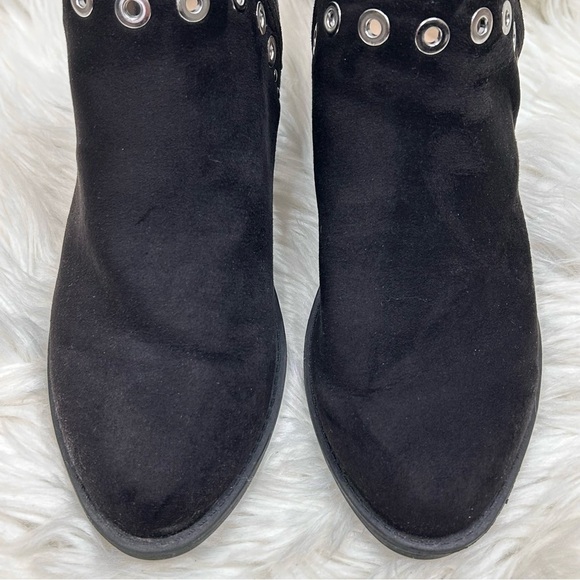 Roebuck & Co Black Vegan Suede Silver Grommet Detail Ankle Boots Booties Size 9 - Picture 3 of 12
